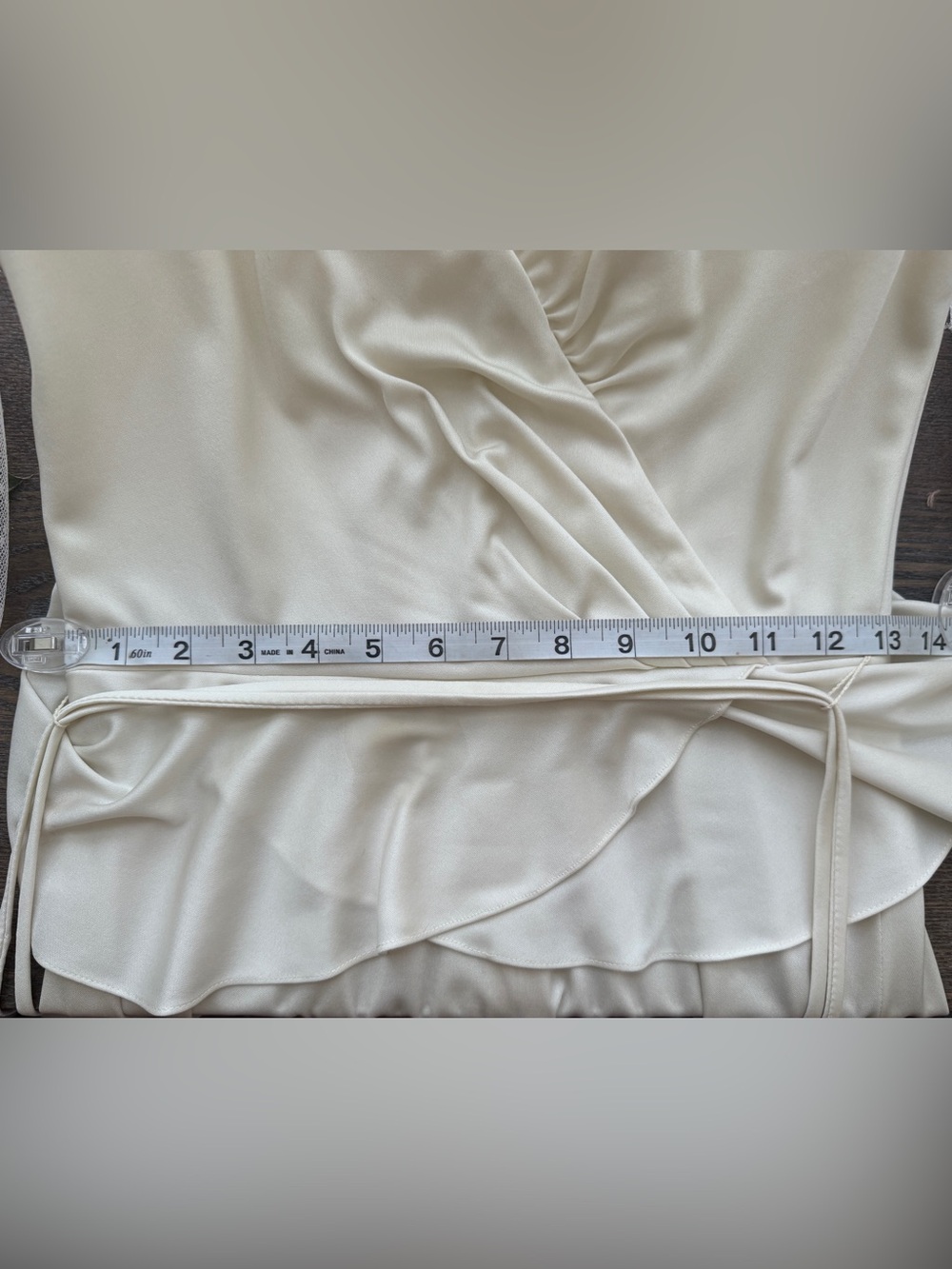 📸PHOTOS ONLY📸 VINTAGE 1980 CUSTOM Ivory Long-Sleeve Lace & Satin Bridal Gown - Picture 6 of 14